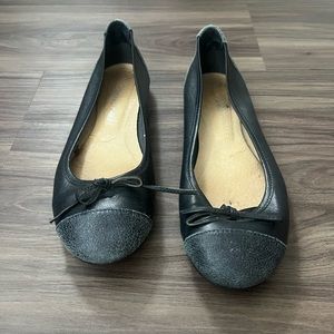 Navy two tone ballet flats